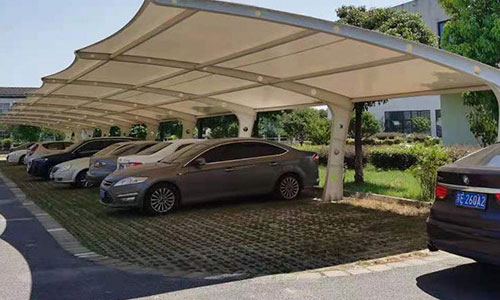 哈爾濱膜結(jié)構(gòu)車(chē)棚——守護(hù)您的愛(ài)車(chē)，盡顯生活品味